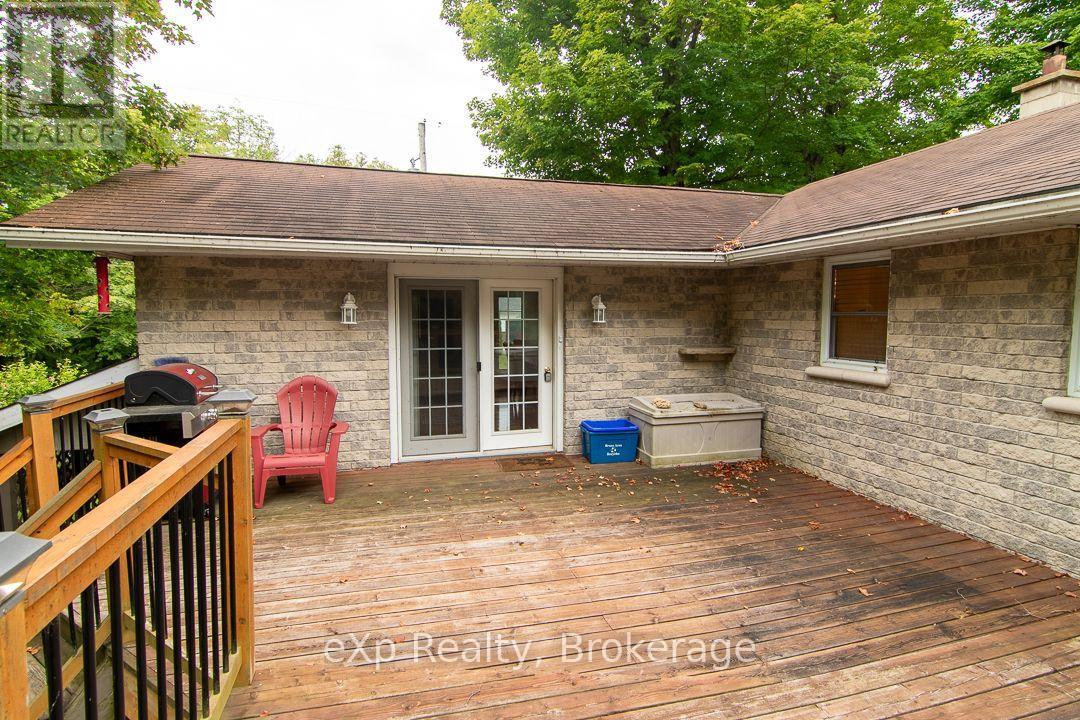 92 Parkside Avenue, South Bruce Peninsula, Ontario  N0H 2T0 - Photo 5 - X13729714