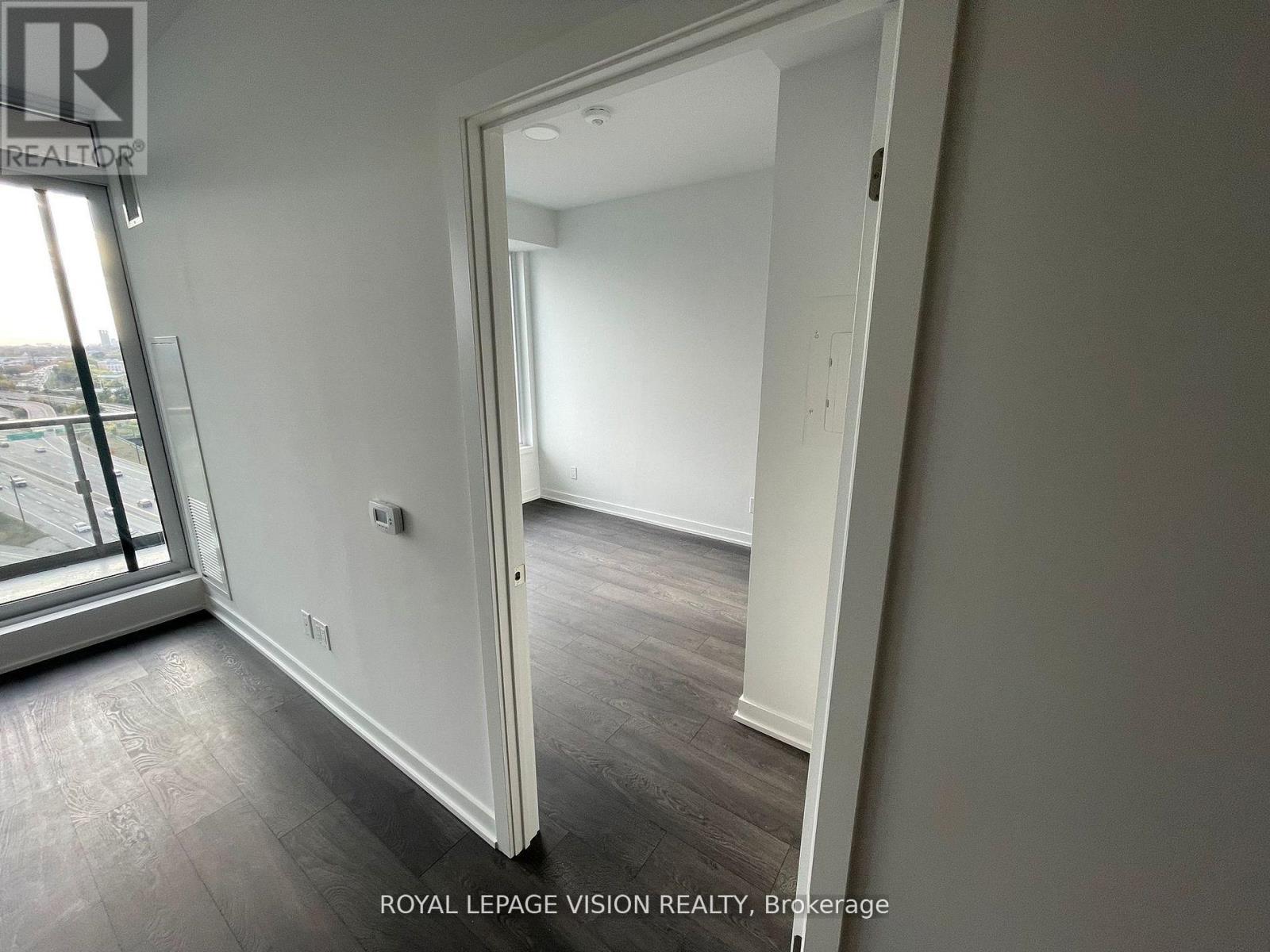 1715 - 1928 Lake Shore Boulevard W, Toronto, Ontario  M6S 0B1 - Photo 10 - W13729700