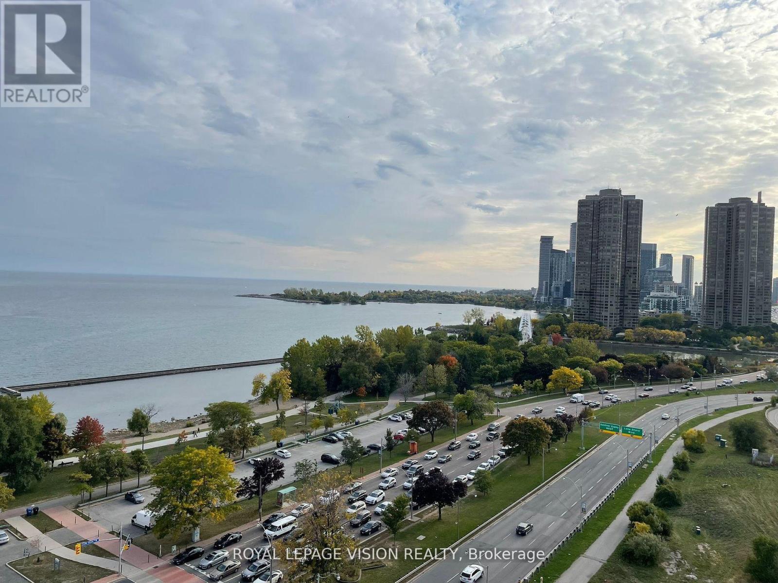 1715 - 1928 Lake Shore Boulevard W, Toronto, Ontario  M6S 0B1 - Photo 9 - W13729700