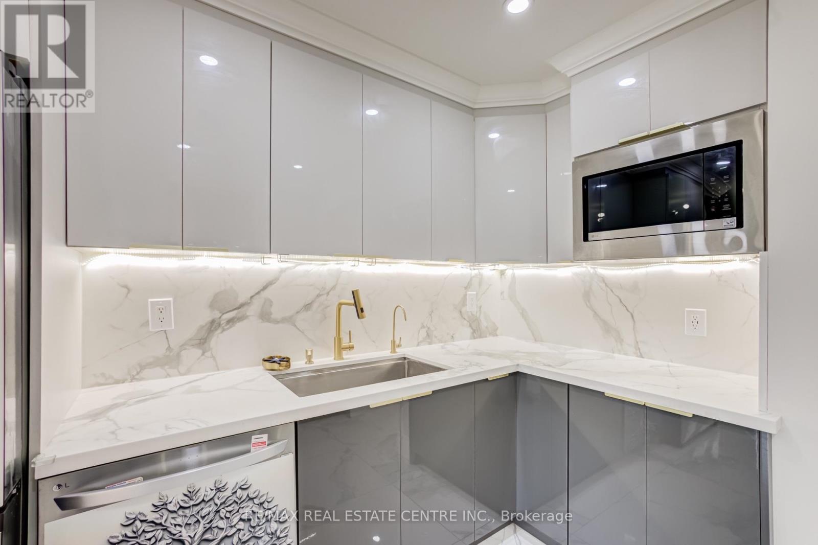 37 Woodstream Avenue, Brampton, Ontario  L6R 1N7 - Photo 14 - W13729710