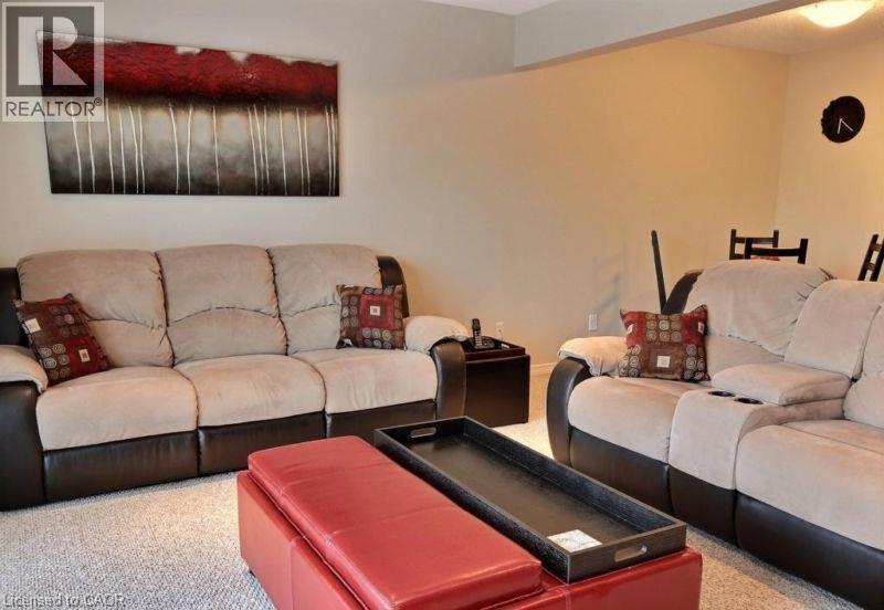 507 Beaumont Crescent, Kitchener, Ontario  N2A 0A8 - Photo 2 - 40859609
