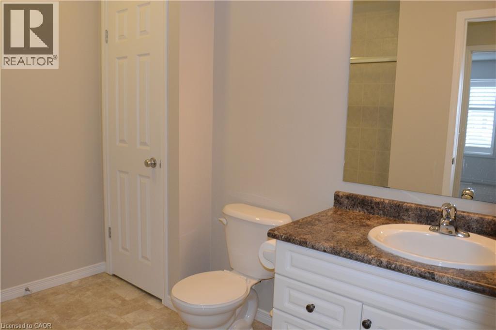 507 Beaumont Crescent, Kitchener, Ontario  N2A 0A8 - Photo 25 - 40859609