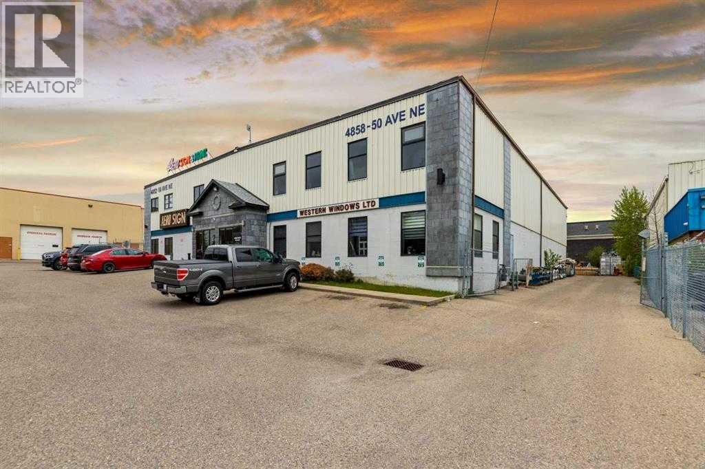4852 50 Avenue NE, Calgary, Alberta  T3J 4L8 - Photo 3 - A2308965