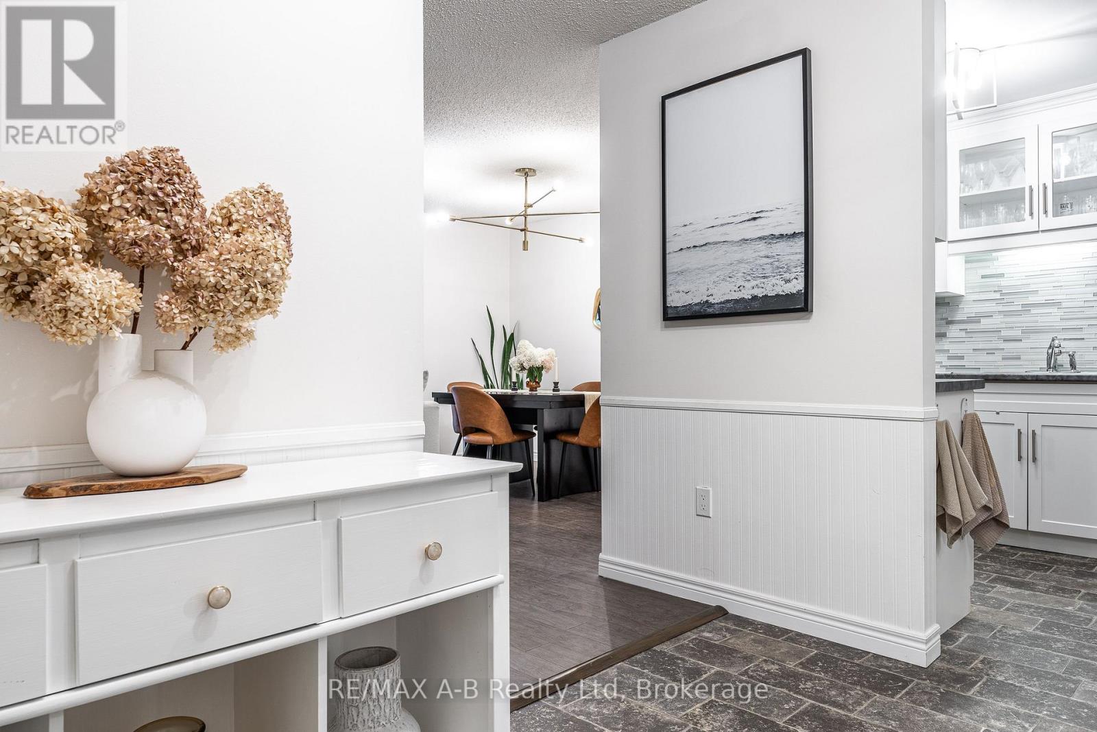104 - 97 Huron Street, Stratford, Ontario  N5A 5S7 - Photo 4 - X13729728