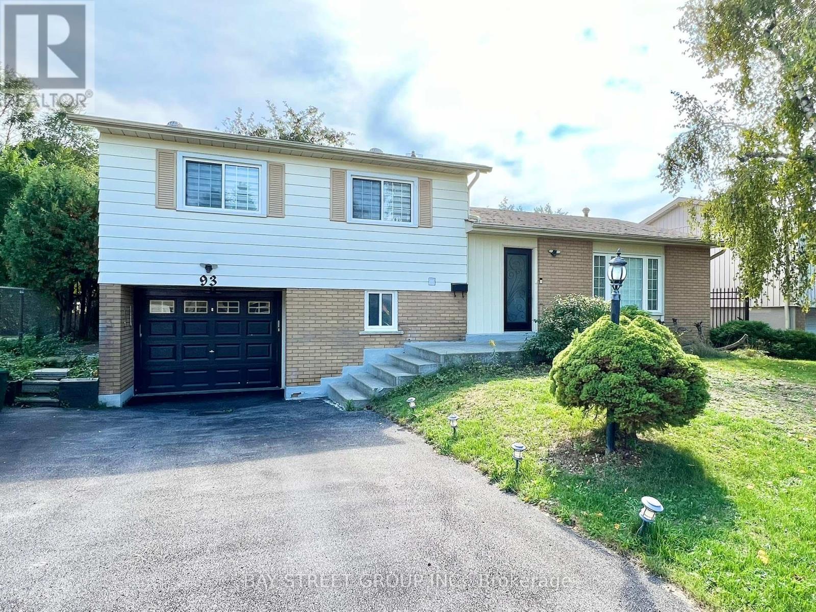 93 Parkway Avenue, Markham, Ontario  L3P 2H1 - Photo 2 - N13729722