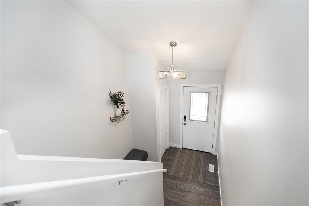 33 Imperial Crescent, Steinbach, Manitoba  R5G 2T7 - Photo 4 - 202621681