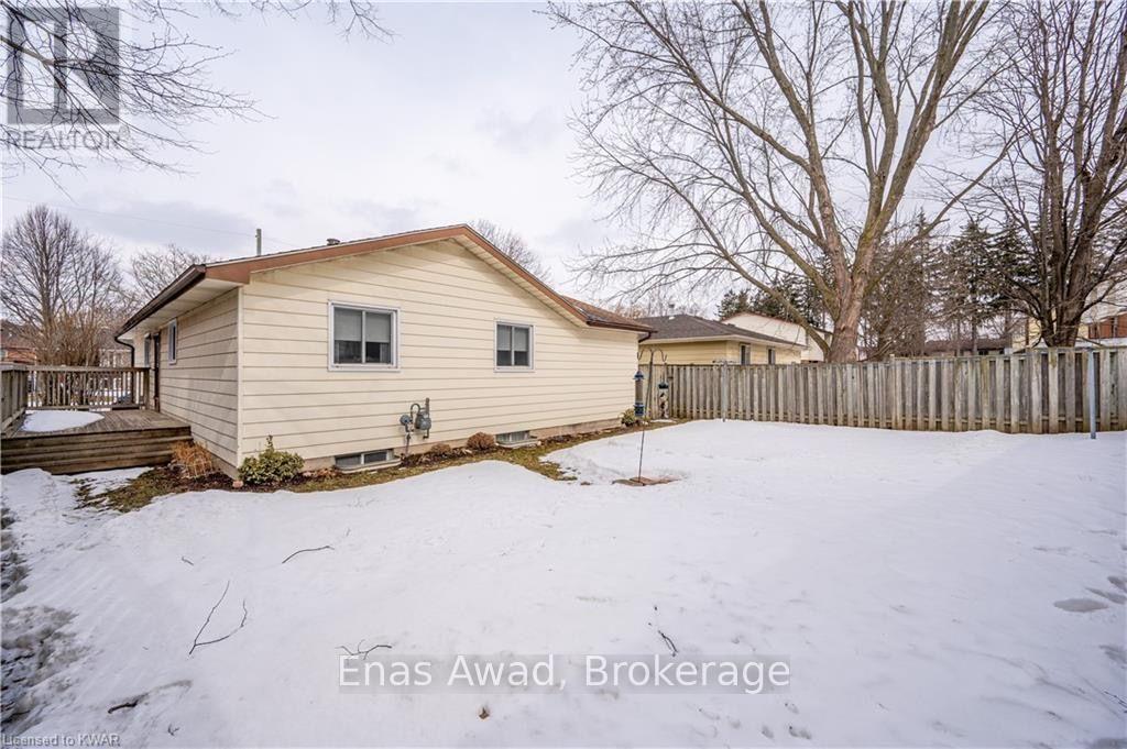 70 Churchill Street, Waterloo, Ontario  N2L 2X2 - Photo 8 - X13729702