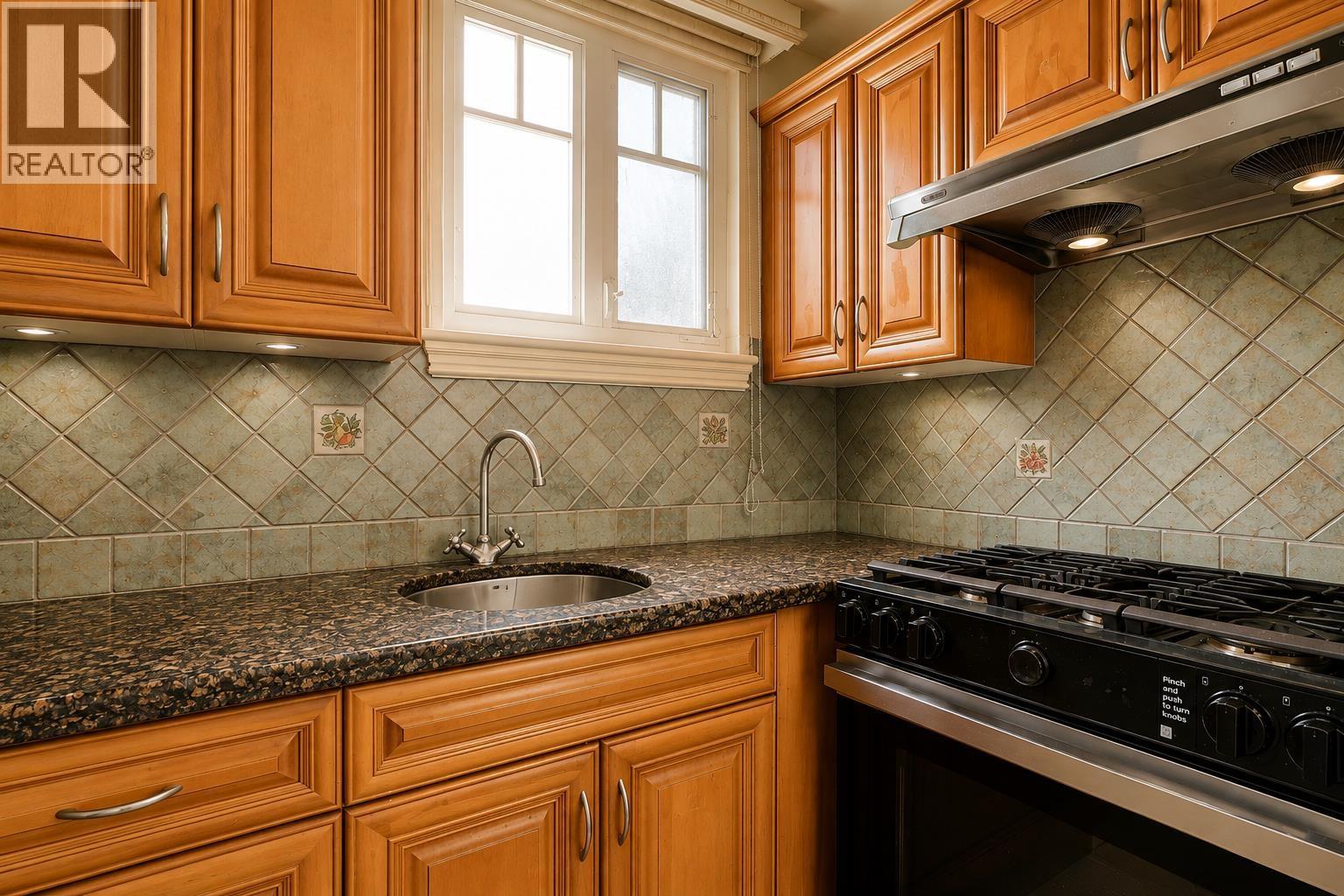 1505 W 62nd Avenue, Vancouver, British Columbia V6P 2E8 - Photo 12 - R3159917