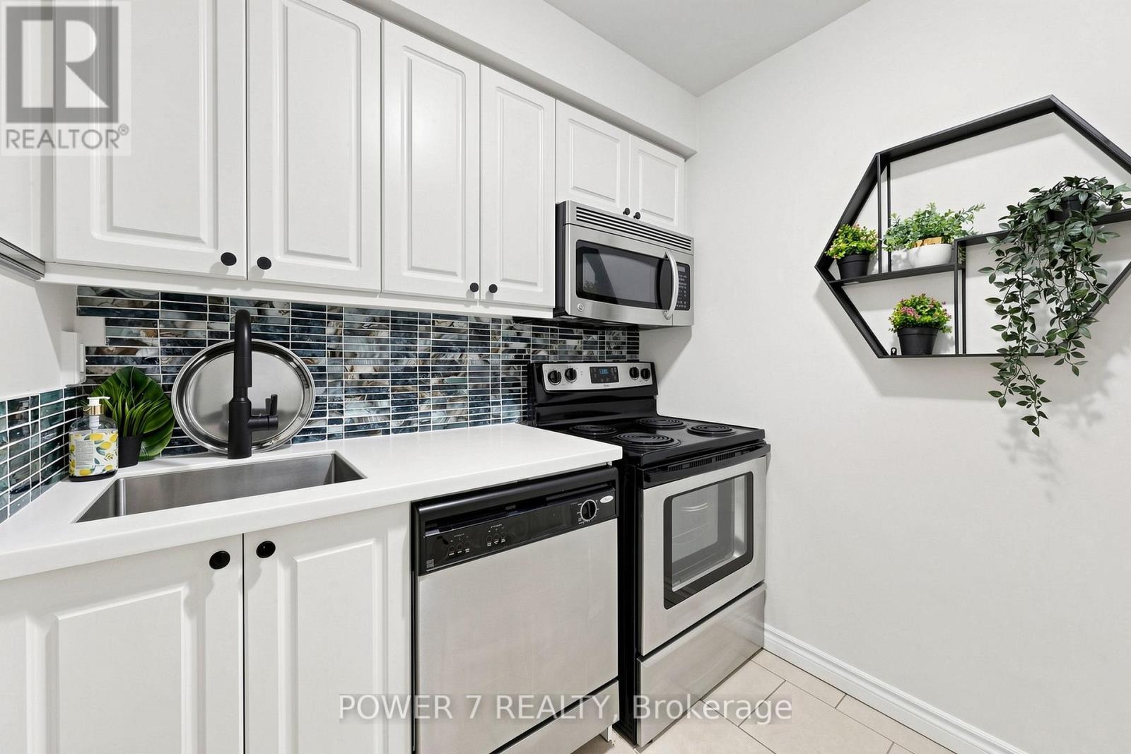 146 - 311 Milestone Crescent, Aurora, Ontario  L4G 3M2 - Photo 15 - N13705422