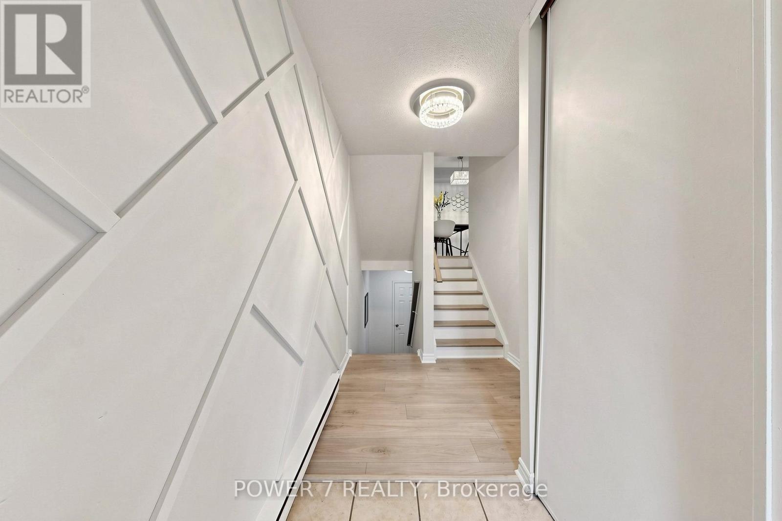 146 - 311 Milestone Crescent, Aurora, Ontario  L4G 3M2 - Photo 2 - N13705422