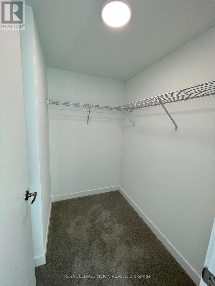 1905 - 4010 Eglinton Avenue W, Toronto, Ontario  M9A 0G5 - Photo 3 - W13729752
