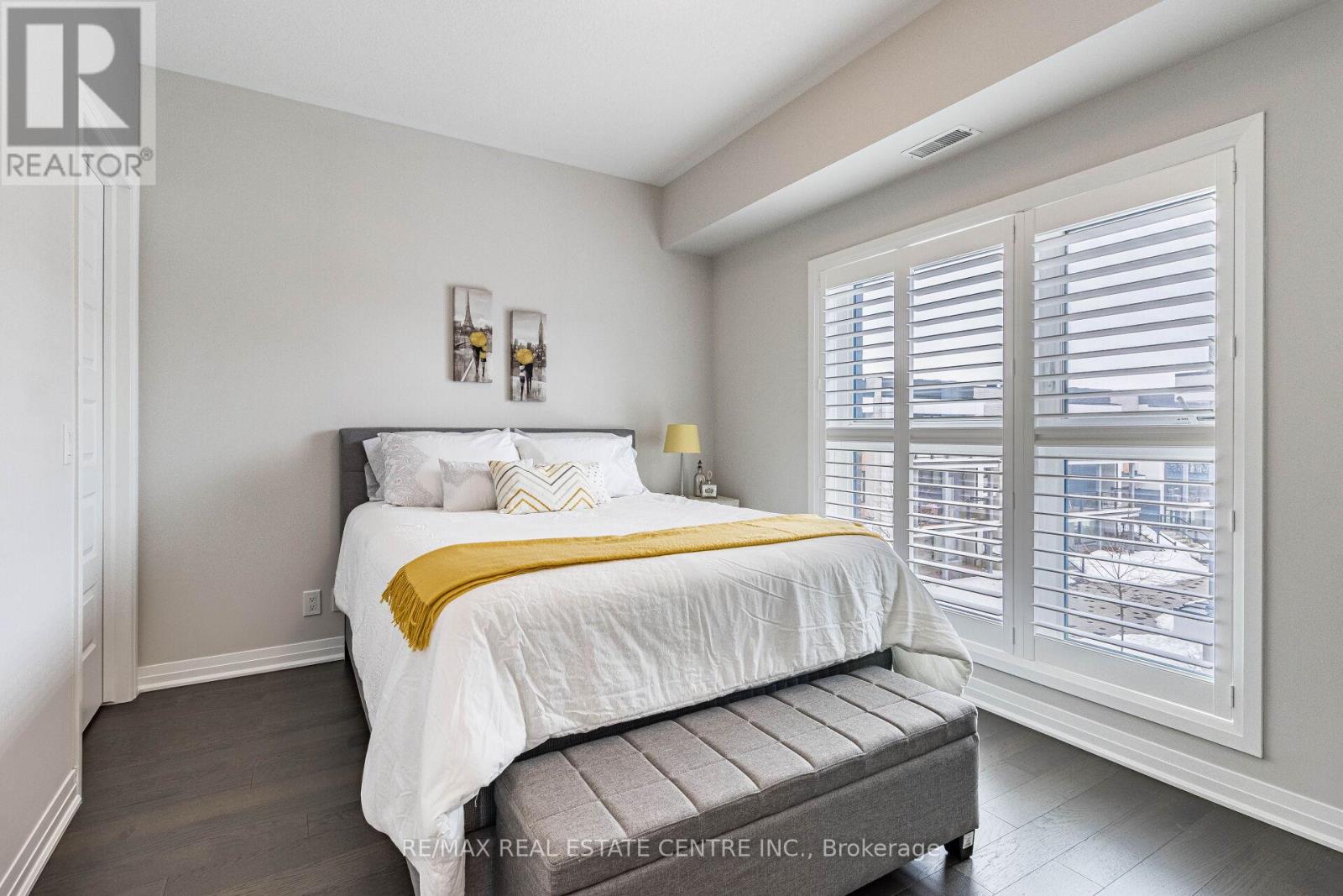 330 - 128 Grovewood Common, Oakville, Ontario  L6H 0X3 - Photo 12 - W13729762