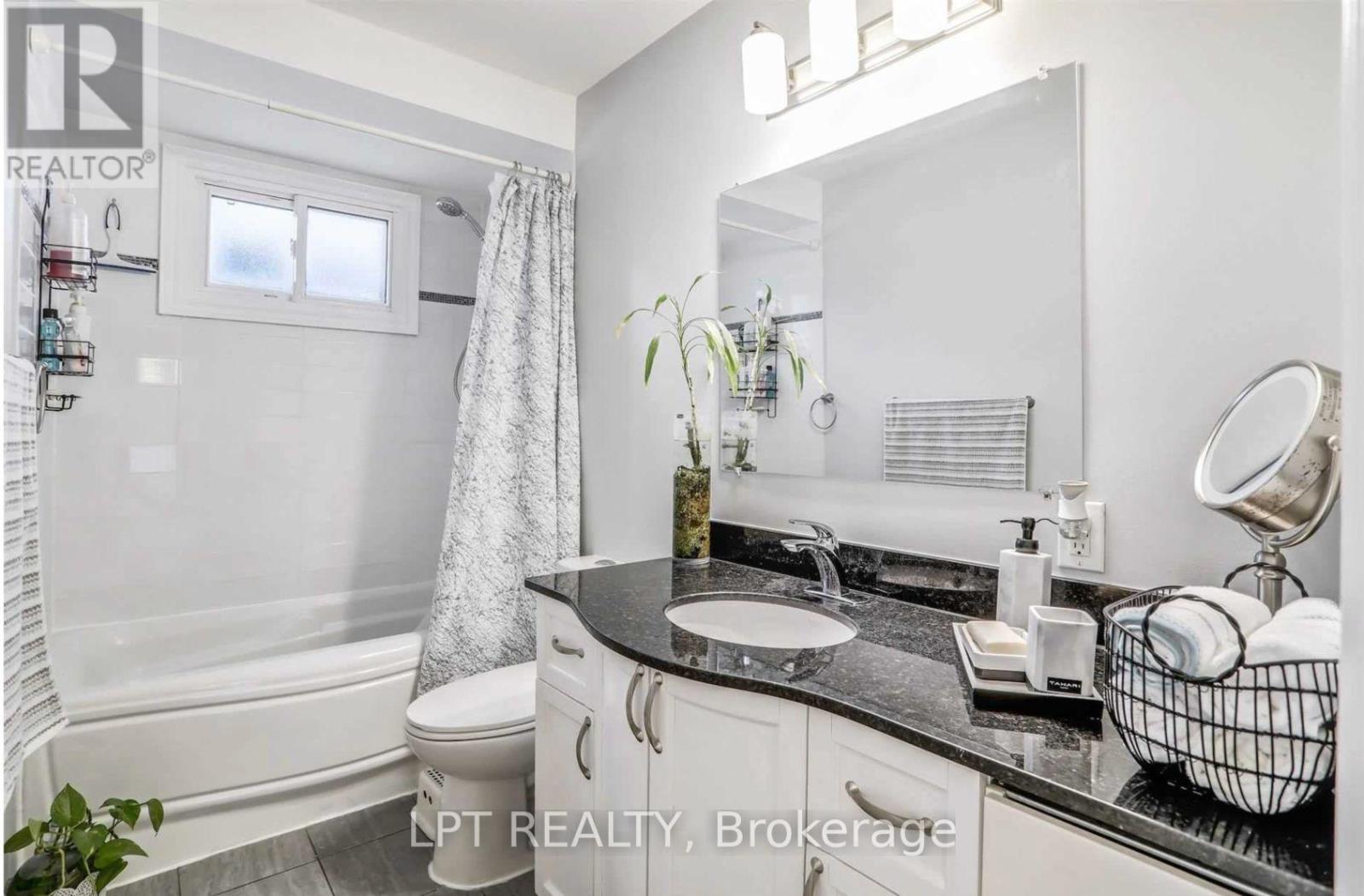 Upper- 451 Brigadoon Drive, Hamilton, Ontario  L9C 6C8 - Photo 10 - X13729754