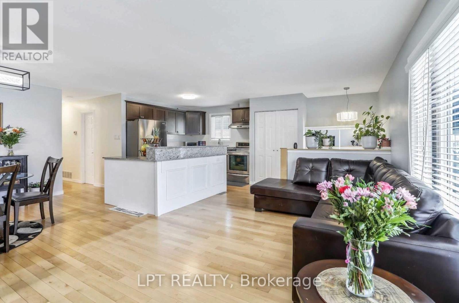 Upper- 451 Brigadoon Drive, Hamilton, Ontario  L9C 6C8 - Photo 12 - X13729754