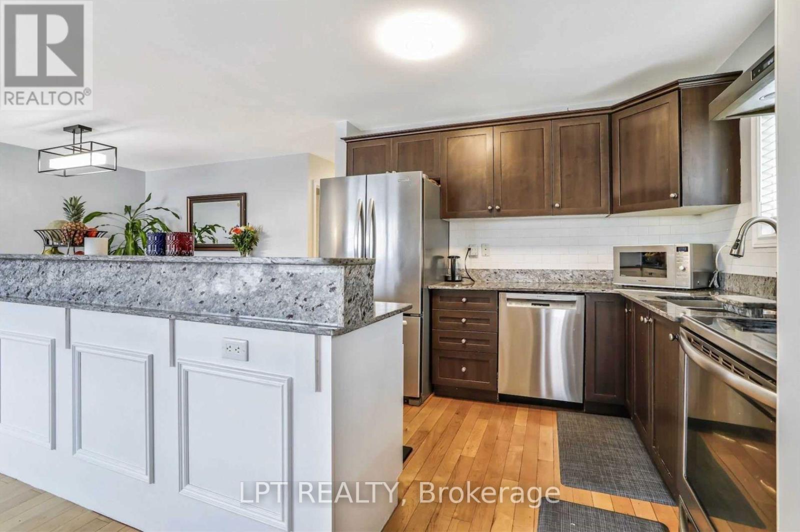 Upper- 451 Brigadoon Drive, Hamilton, Ontario  L9C 6C8 - Photo 5 - X13729754