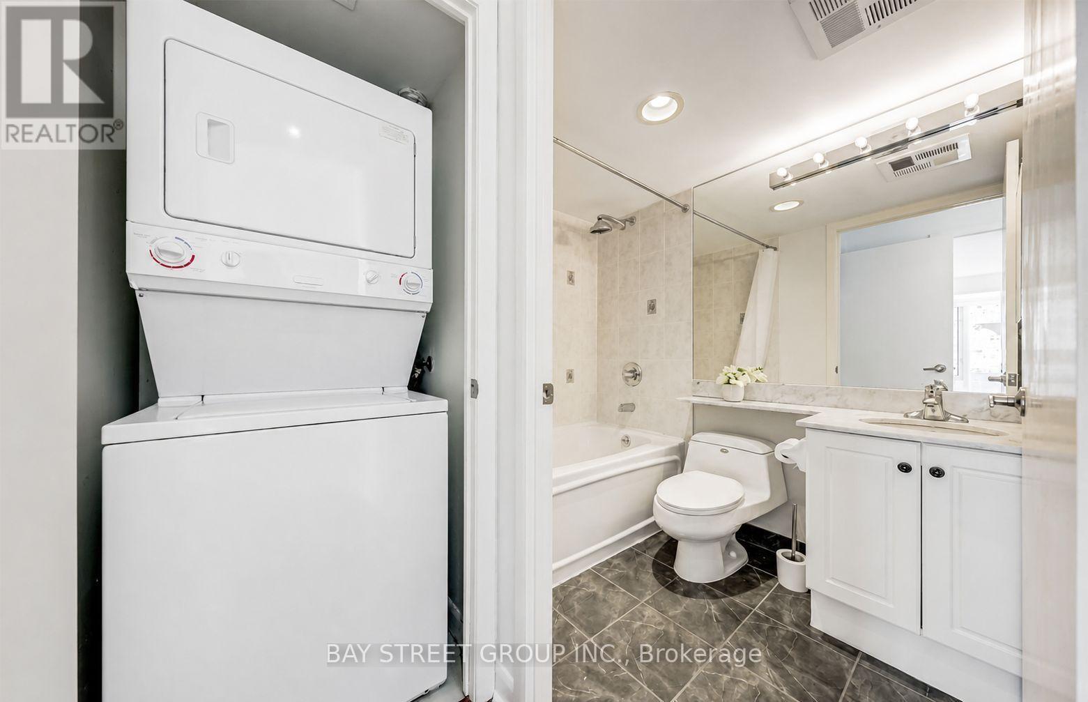 2006 - 210 Victoria Street, Toronto, Ontario  M5B 2R3 - Photo 12 - C13729664
