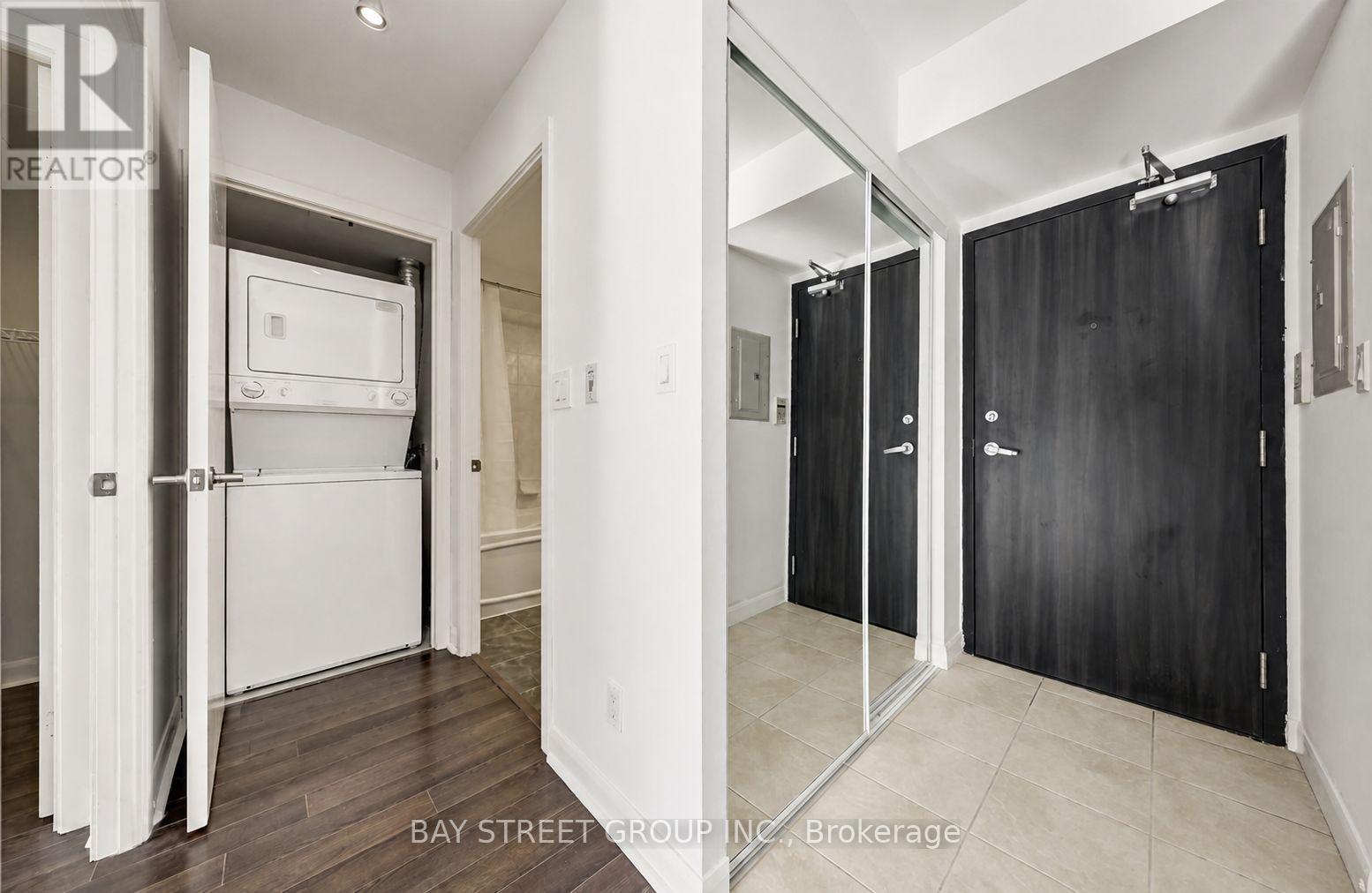 2006 - 210 Victoria Street, Toronto, Ontario  M5B 2R3 - Photo 13 - C13729664