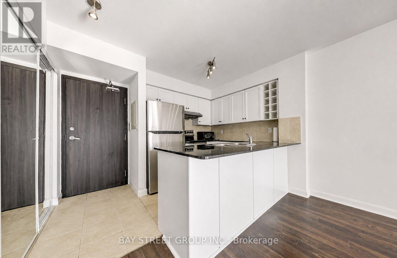2006 - 210 Victoria Street, Toronto, Ontario  M5B 2R3 - Photo 8 - C13729664
