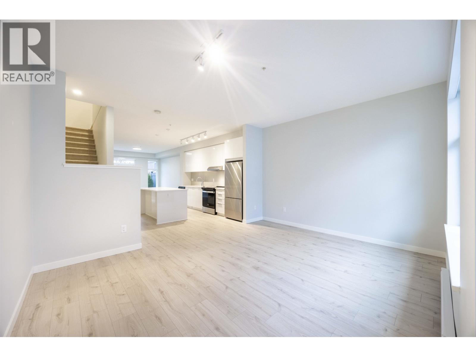 1060 11280 Pazarena Place, Maple Ridge, British Columbia  V2X 9H8 - Photo 15 - R3160173