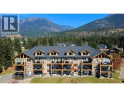700 BIGHORN Boulevard Unit# 713 E, Radium Hot Springs, British Columbia