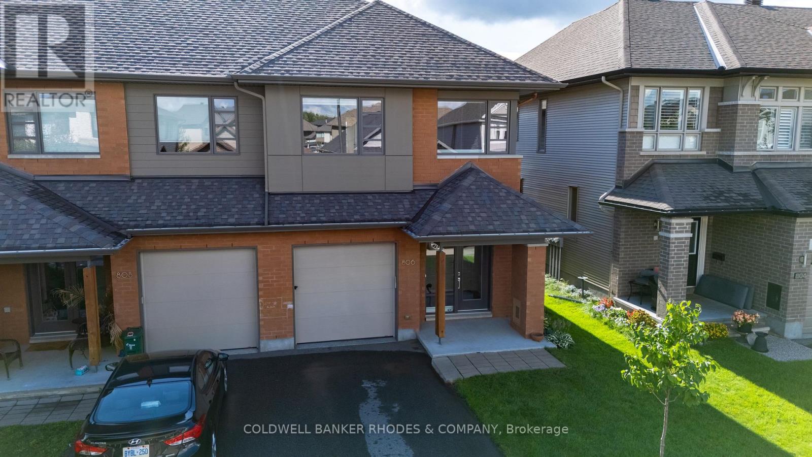 Property Listing: 806 Carnelian Crescent, Ottawa, Ontario