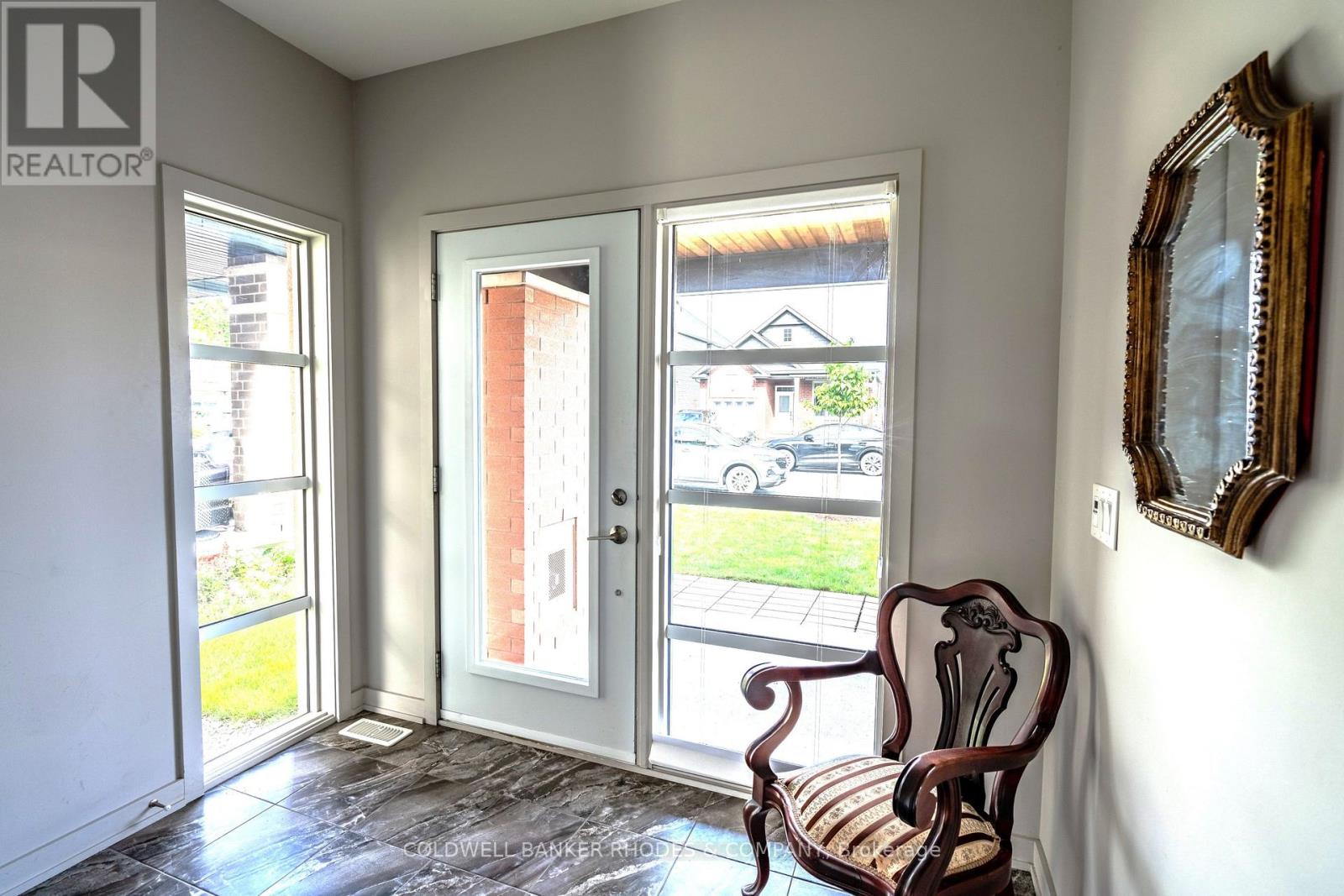 806 Carnelian Crescent, Ottawa, Ontario  K1X 0A8 - Photo 3 - X13729776