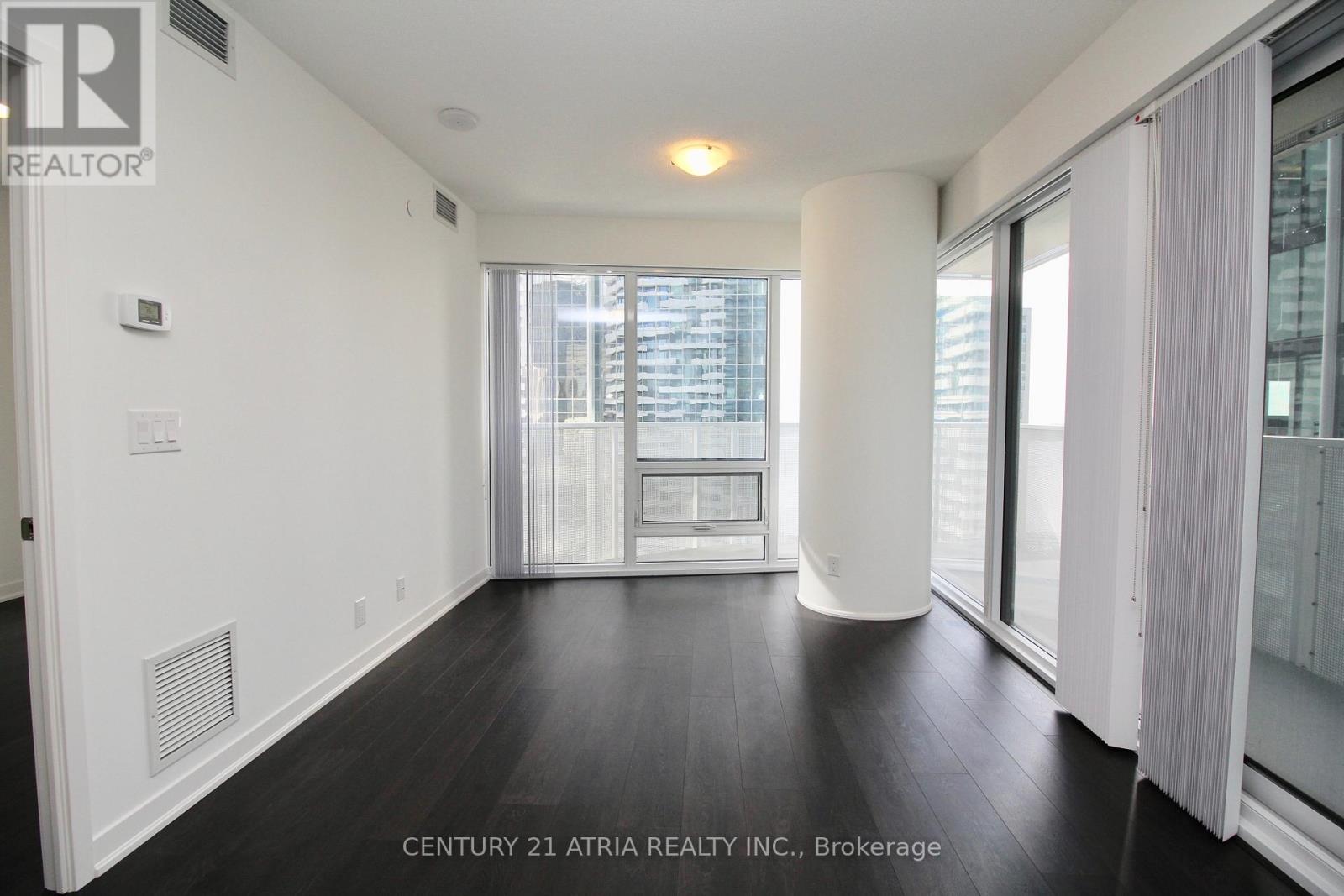 2510 - 100 Harbour Street, Toronto, Ontario  M5J 0B5 - Photo 6 - C13729780