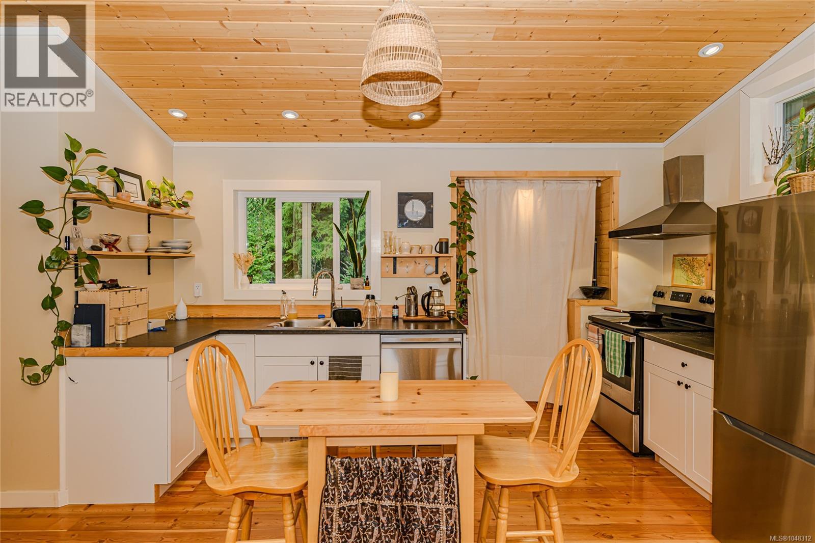 129 Mariko Pl, Salt Spring, British Columbia  V8K 1E1 - Photo 22 - 1048312