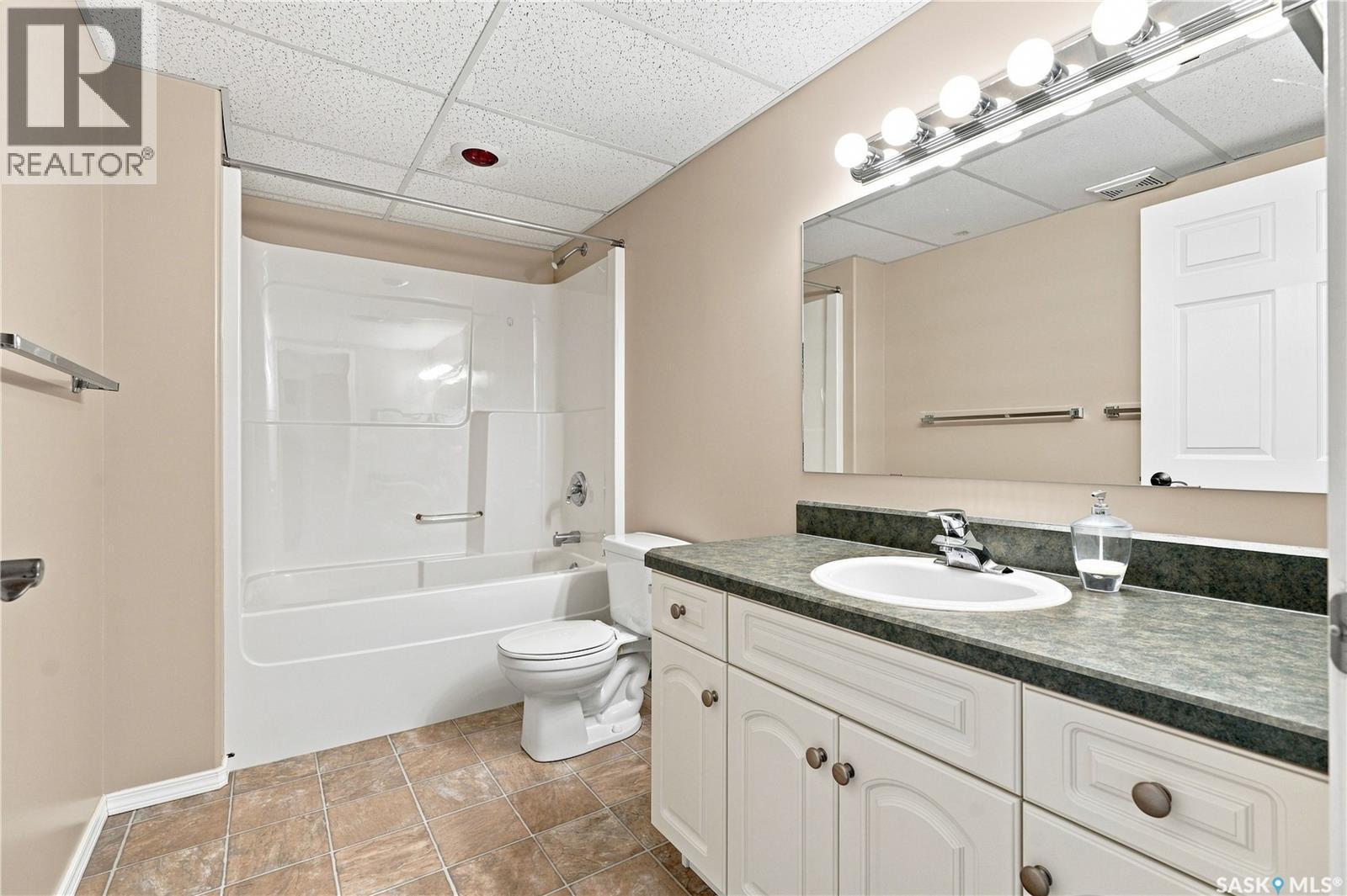 5012 Central Avenue, Waldheim, Saskatchewan  S0K 4R0 - Photo 41 - SK047008