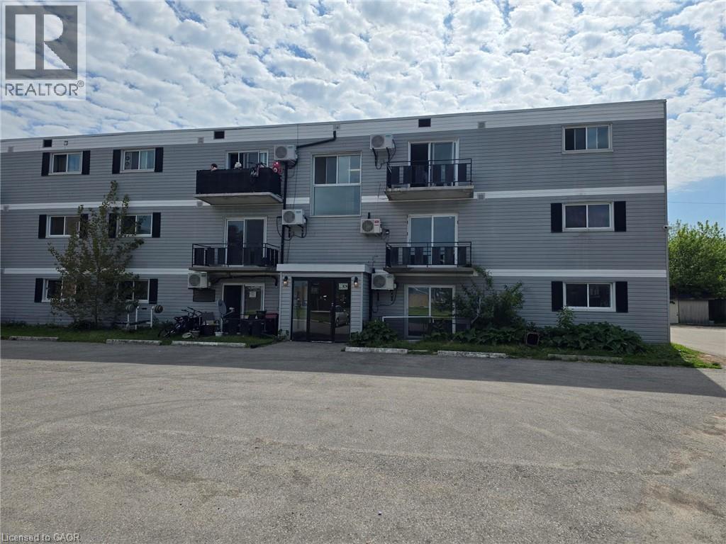 14 HOLLAND Street, St. Thomas, Ontario