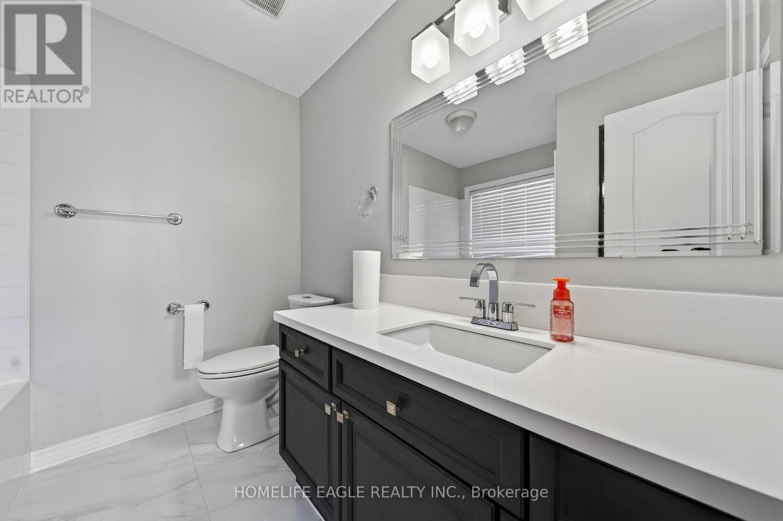 12 Kensington Trail, Barrie, Ontario  L4N 0K5 - Photo 12 - S13729810