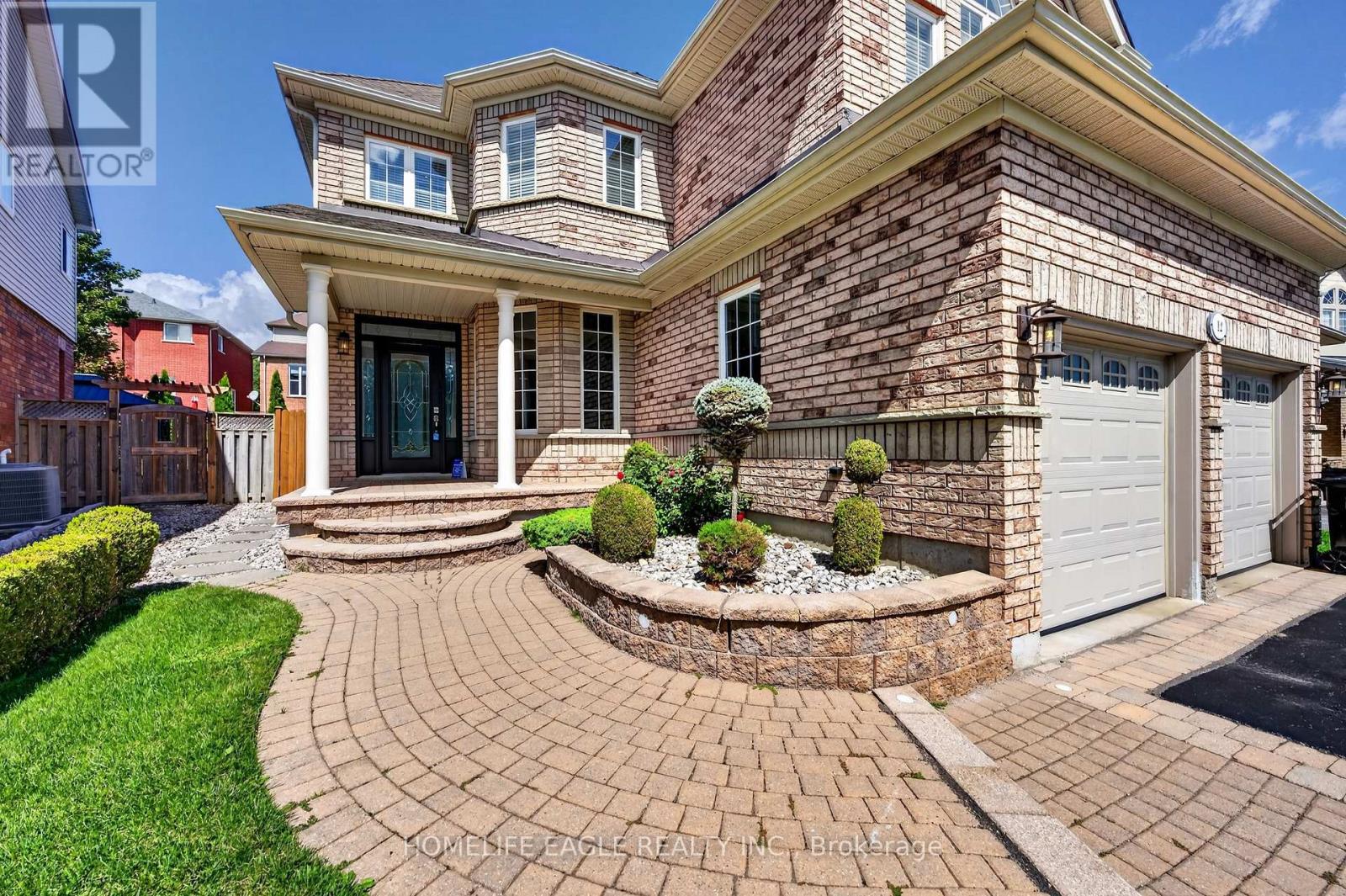 12 Kensington Trail, Barrie, Ontario  L4N 0K5 - Photo 2 - S13729810