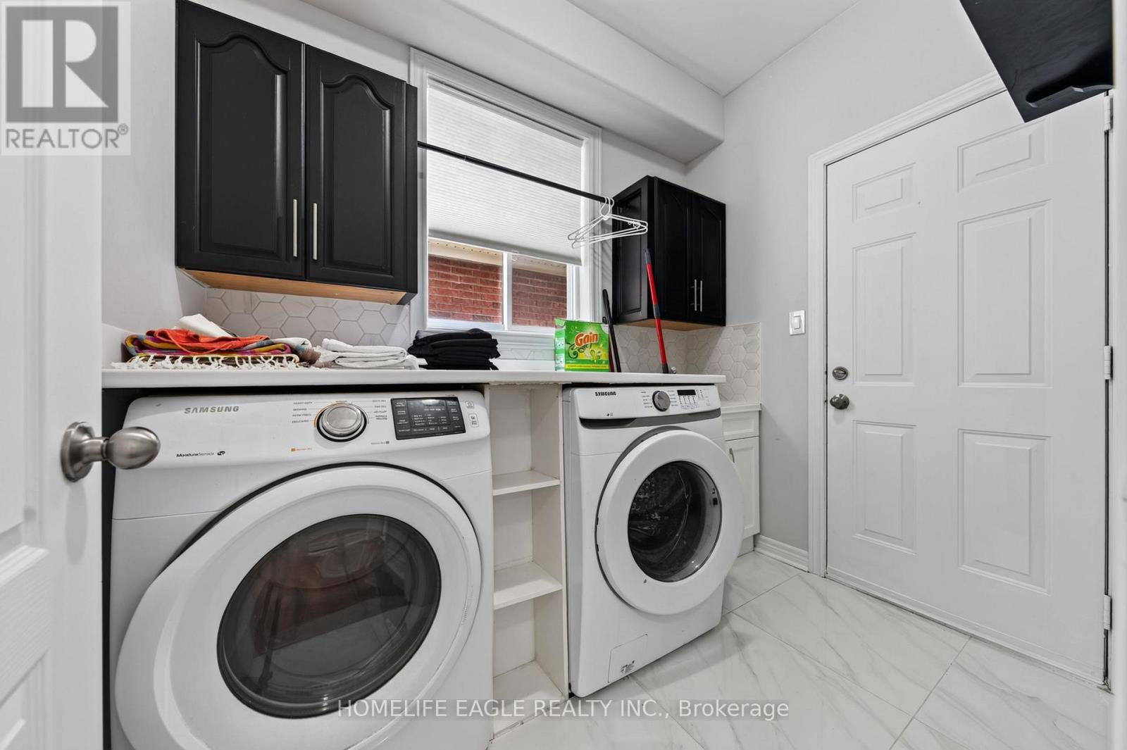 12 Kensington Trail, Barrie, Ontario  L4N 0K5 - Photo 9 - S13729810