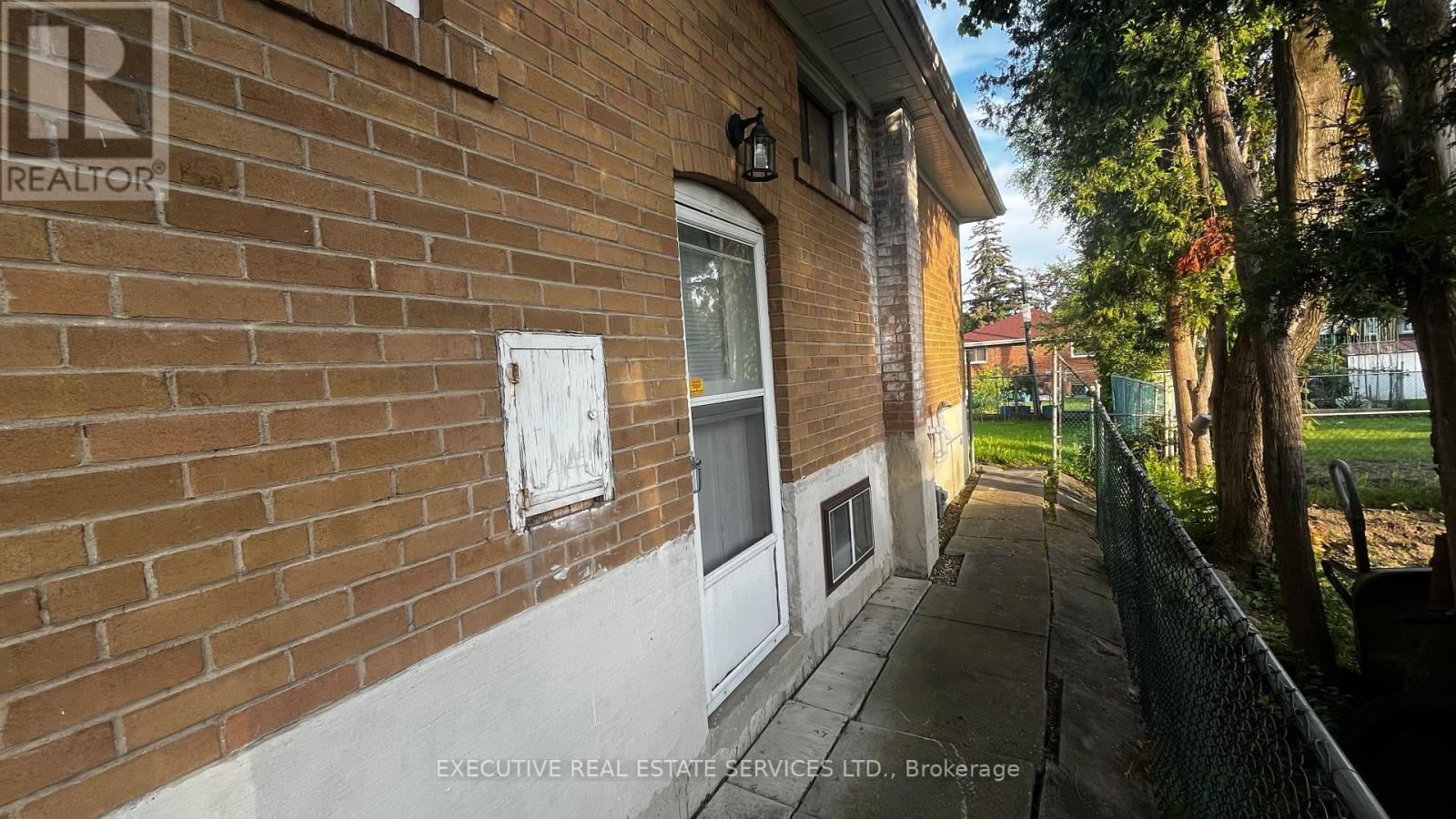 41 Ludgate Drive, Toronto, Ontario  M9W 2Y2 - Photo 23 - W13729800