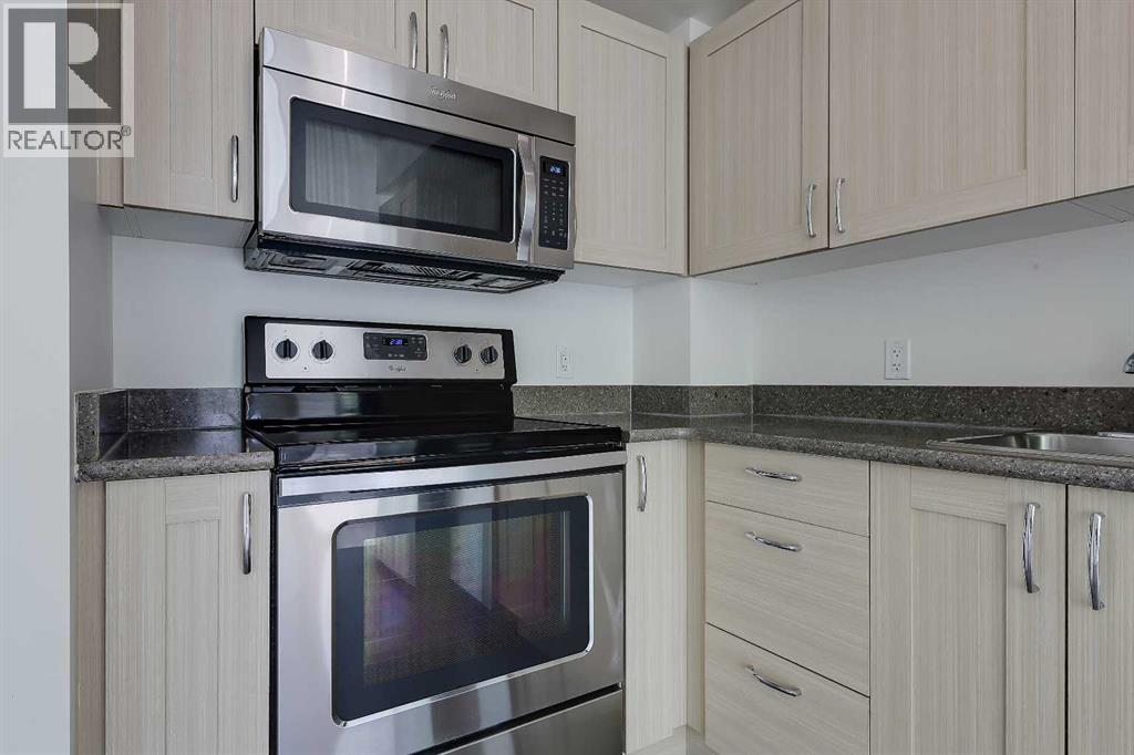 1207, 10 Brentwood Common Nw, Calgary, Alberta  T2L 2L6 - Photo 8 - A2323131