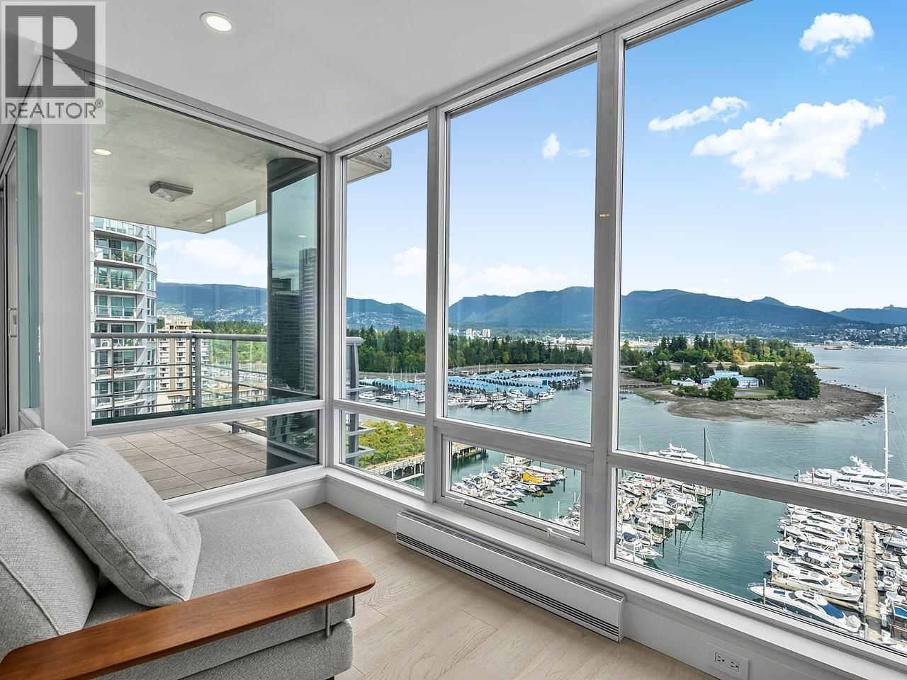1901 590 Nicola Street, Vancouver, British Columbia  V6G 3J8 - Photo 3 - R3159621