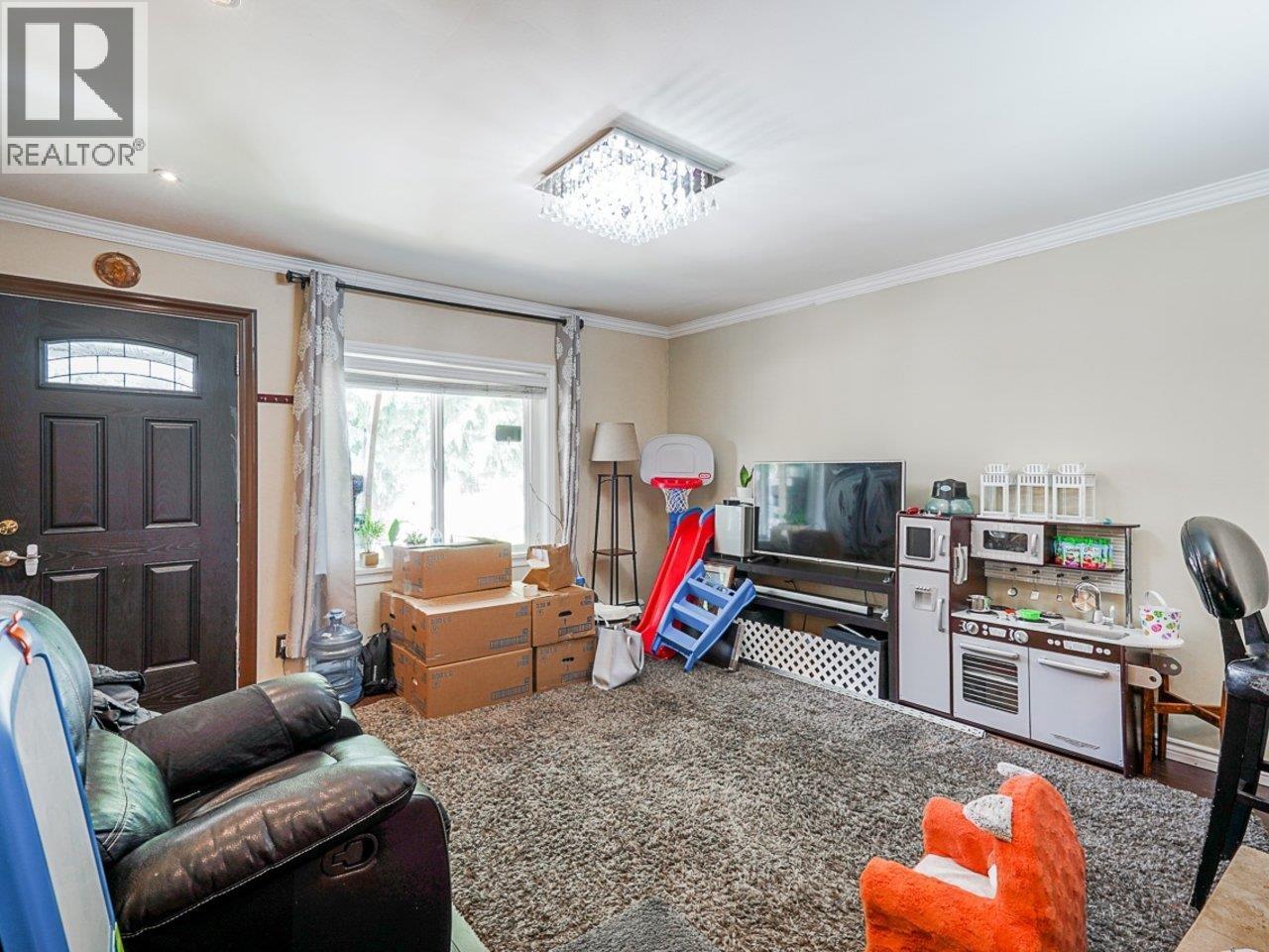 4702 Clarendon Street, Vancouver, British Columbia  V5R 3J1 - Photo 5 - R3160164