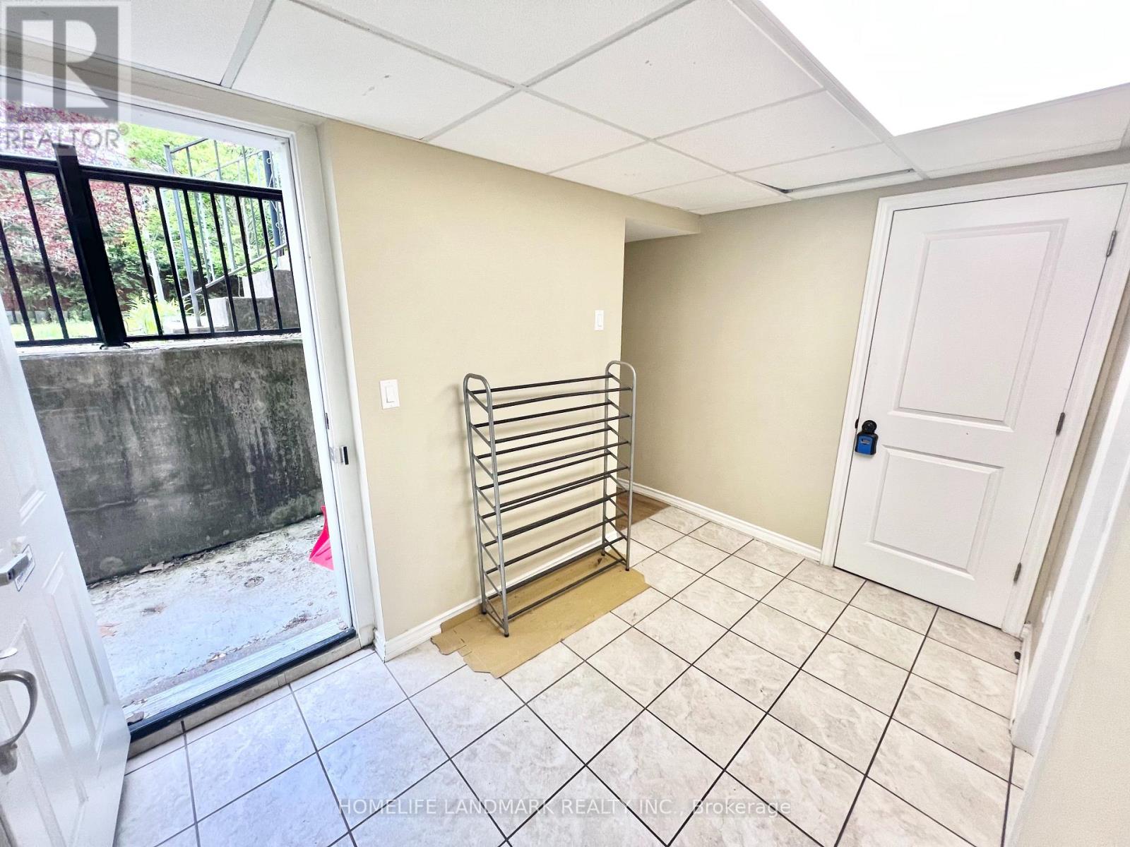 159 Cocksfield Avenue, Toronto, Ontario M3H 3T4 - Photo 10 - C13729812