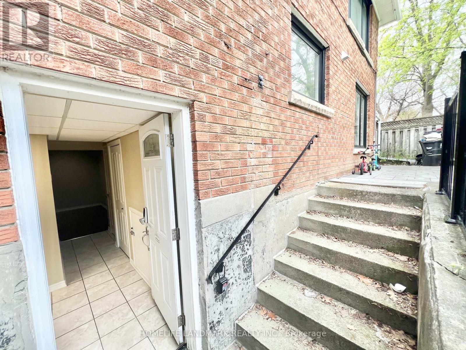 159 Cocksfield Avenue, Toronto, Ontario M3H 3T4 - Photo 19 - C13729812