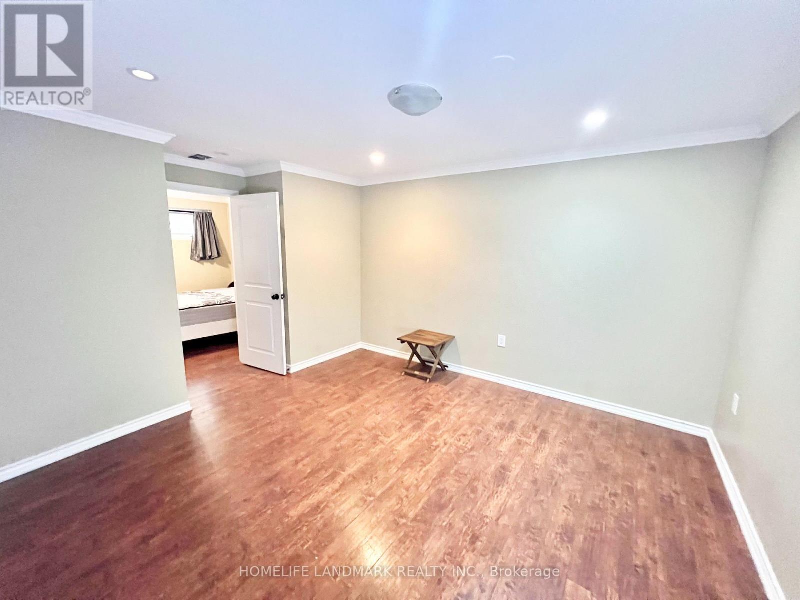 159 Cocksfield Avenue, Toronto, Ontario M3H 3T4 - Photo 4 - C13729812