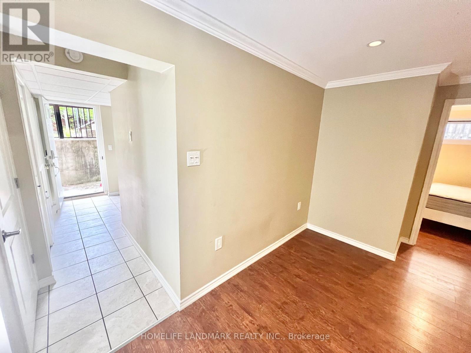 159 Cocksfield Avenue, Toronto, Ontario M3H 3T4 - Photo 7 - C13729812