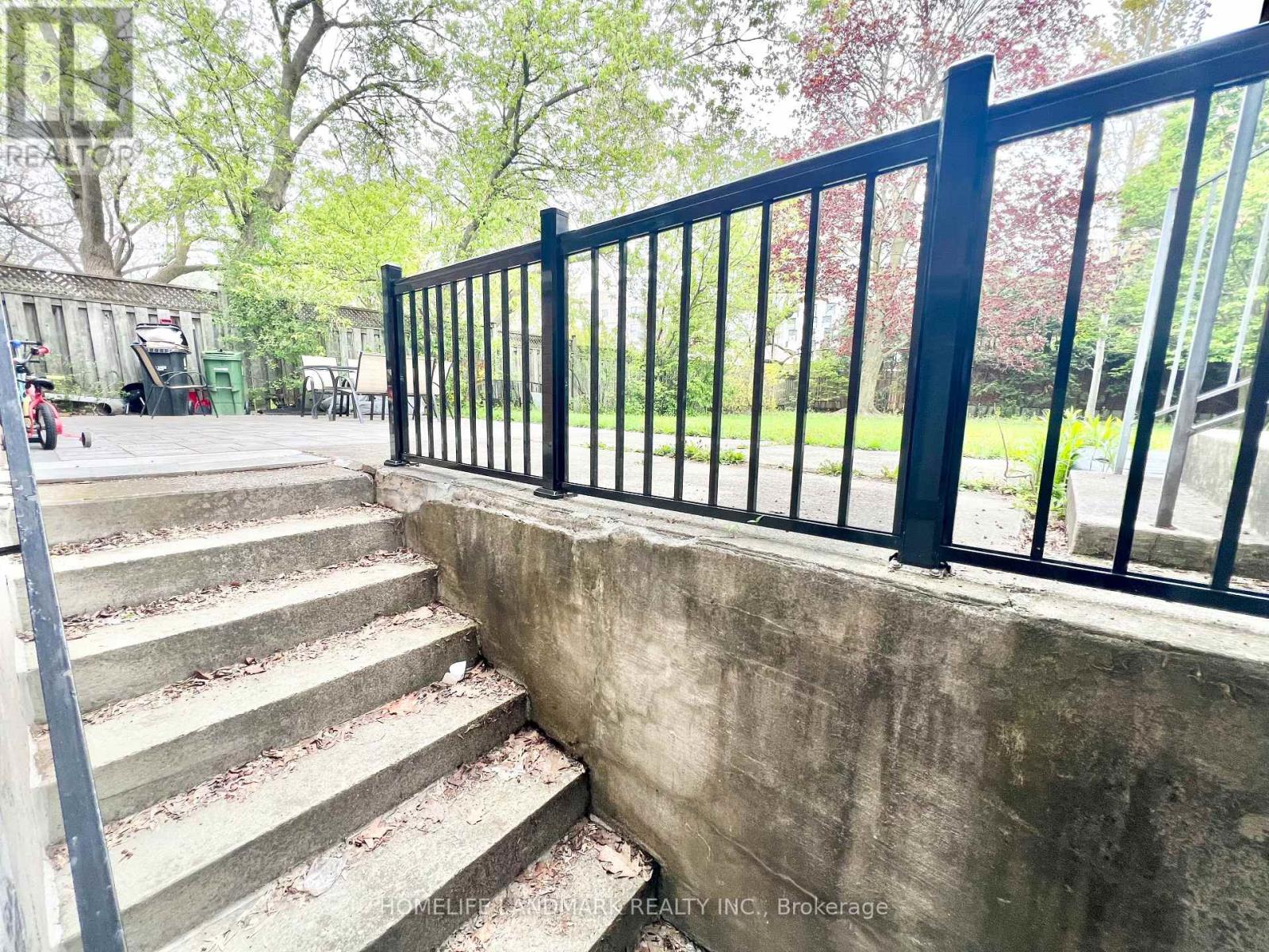 159 Cocksfield Avenue, Toronto, Ontario M3H 3T4 - Photo 9 - C13729812