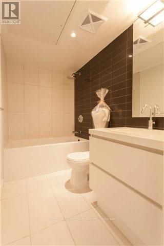 3006 - 85 Queens Wharf Road, Toronto, Ontario  M5V 0J9 - Photo 12 - C13729820
