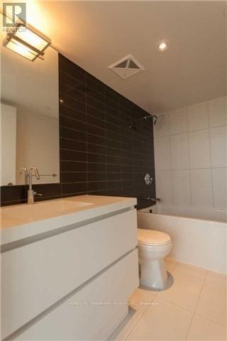 3006 - 85 Queens Wharf Road, Toronto, Ontario  M5V 0J9 - Photo 9 - C13729820