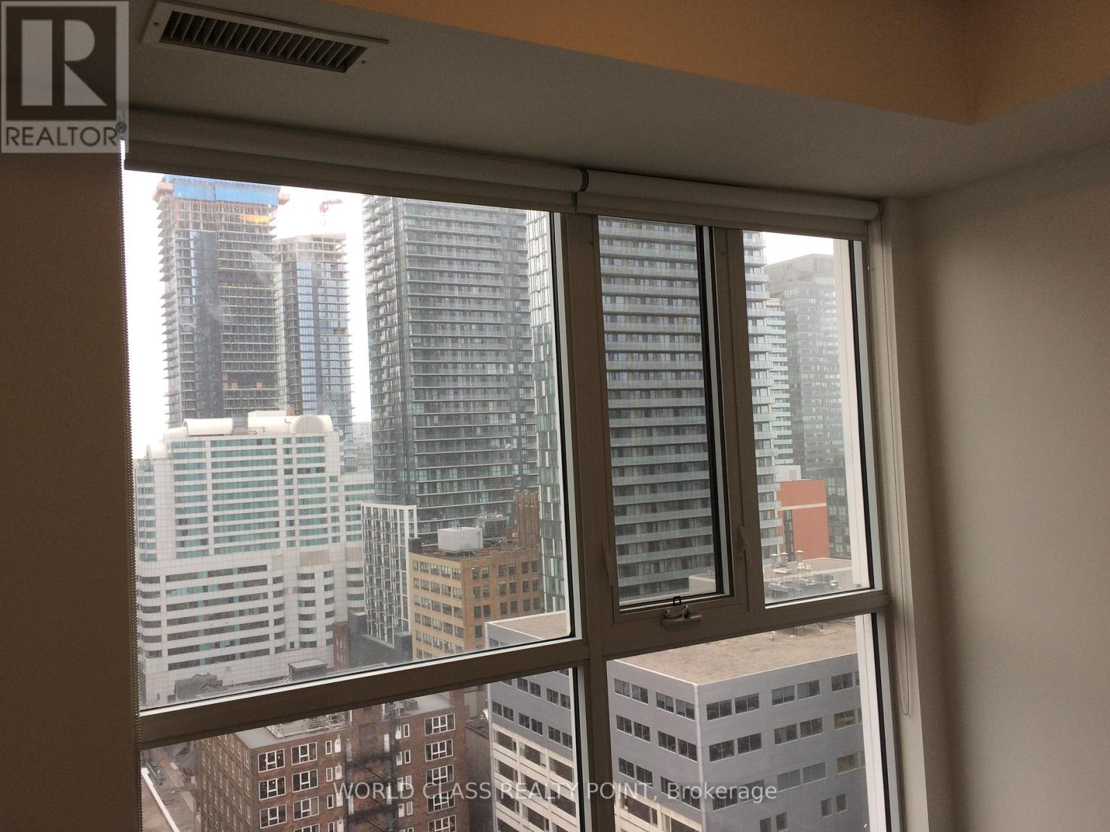 1906 - 318 Richmond Street W, Toronto, Ontario  M5V 0B4 - Photo 7 - C13729862