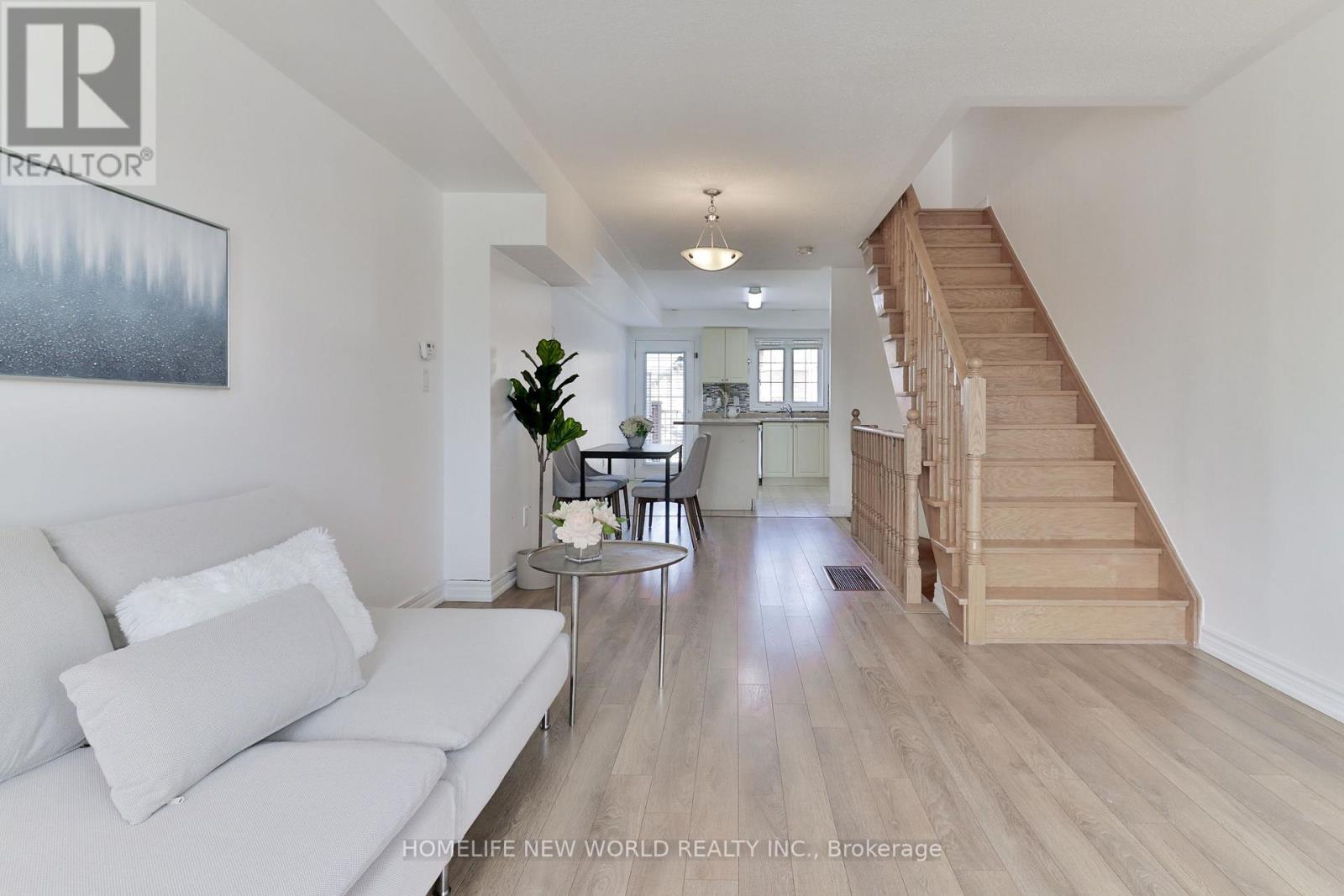 10004 Mccowan Road, Markham, Ontario  L6C 0N3 - Photo 8 - N13729844