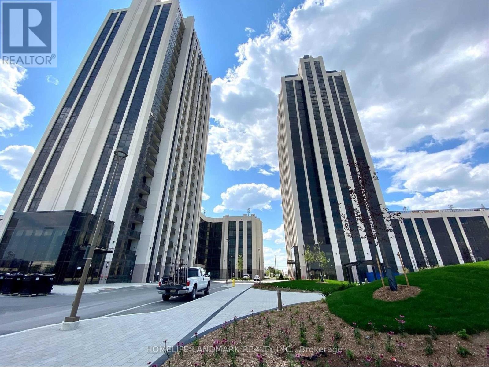 2001 - 9085 JANE STREET, Vaughan, Ontario