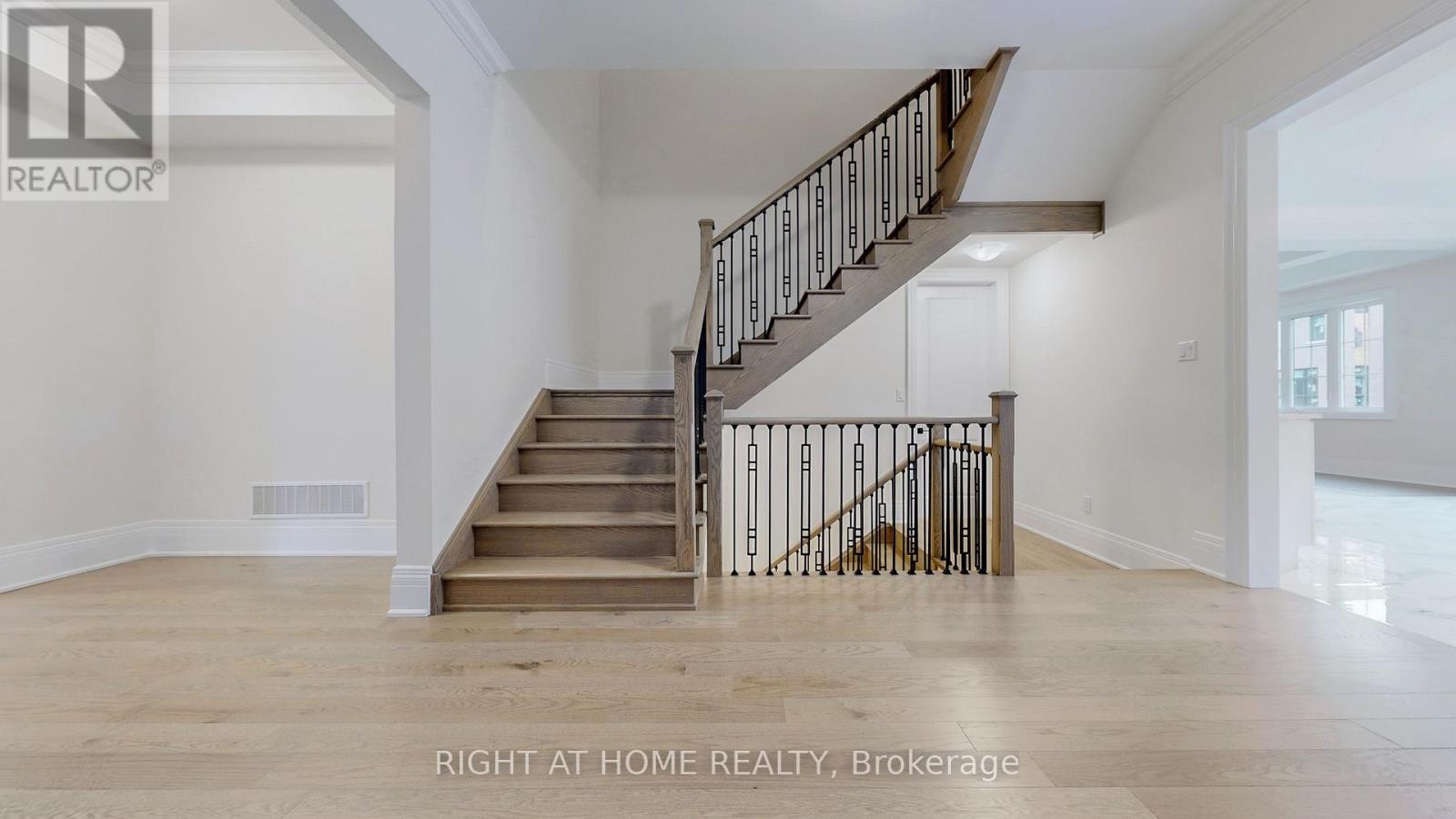 7 Adario Crescent, Vaughan, Ontario L3L 0G3 - Photo 26 - N13729866