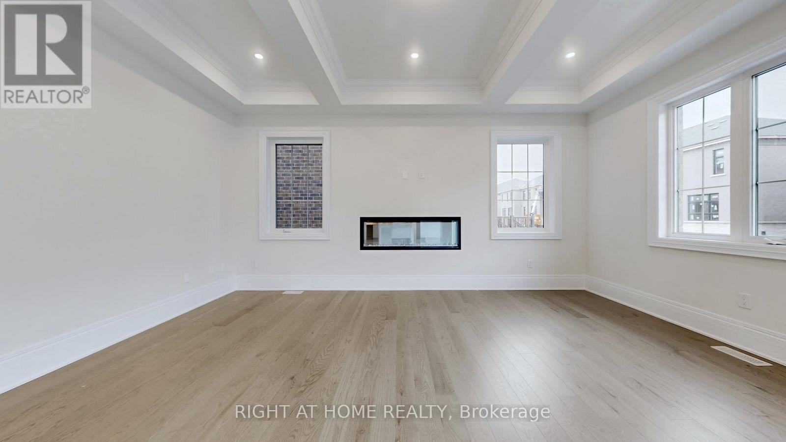 7 Adario Crescent, Vaughan, Ontario L3L 0G3 - Photo 4 - N13729866