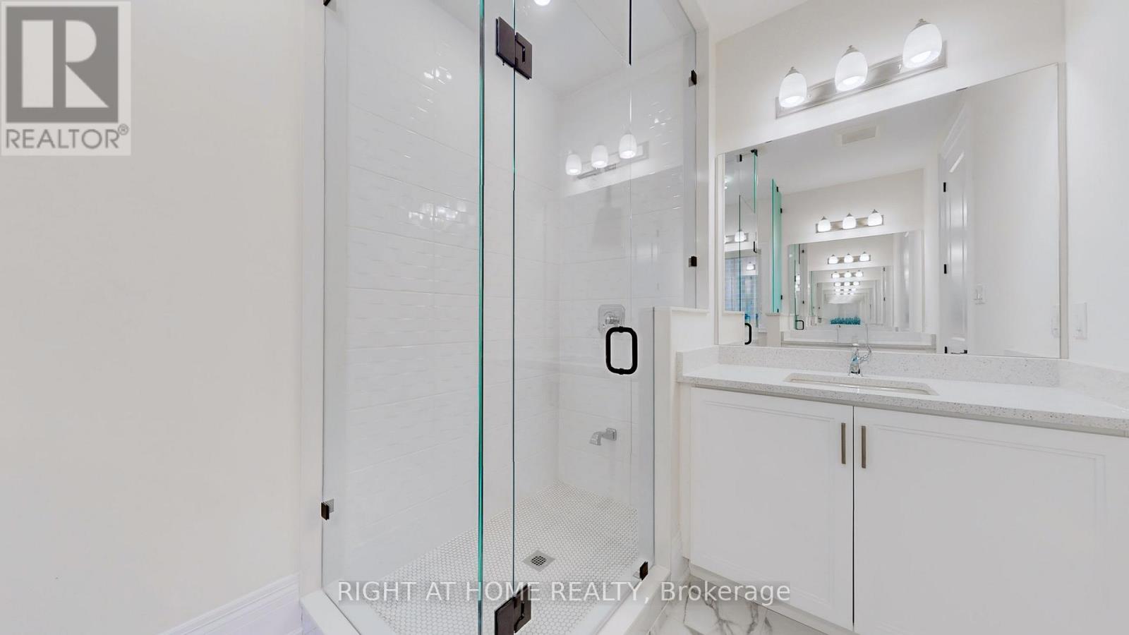 7 Adario Crescent, Vaughan, Ontario L3L 0G3 - Photo 41 - N13729866